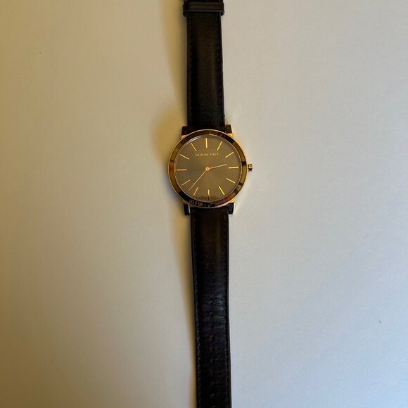 Burberry Rose Gold Watch Sapphire Crystal Swiss Made - Picture 3 of 6